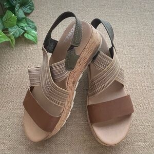 Sorel Cameron Velvet Tan Flatform Slingback Wedge Platform Sandals Women Sz 8.5